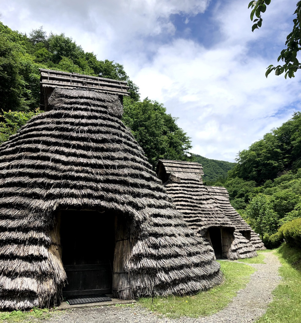 竪穴式住居