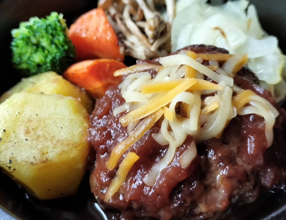 蝦夷鹿肉のジビエバーグ定食