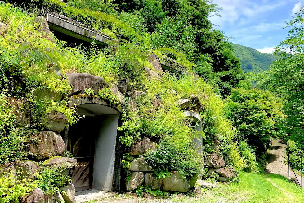 横穴式住居